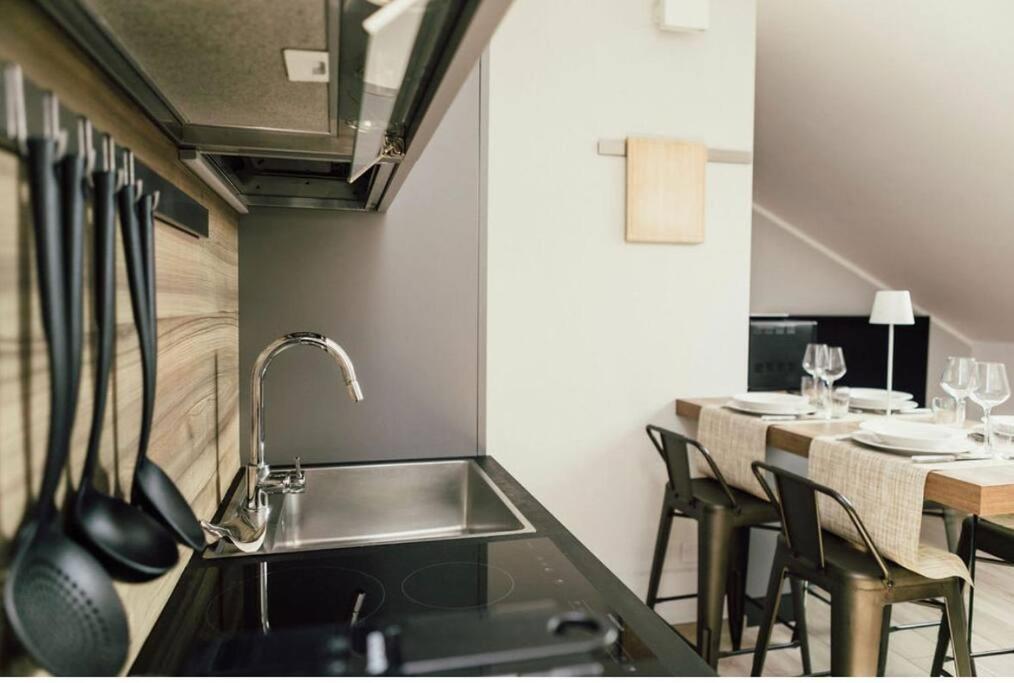 Casa Savo - Parcheggio Gratuito Nella Blu Area Lejlighed Genova Eksteriør billede